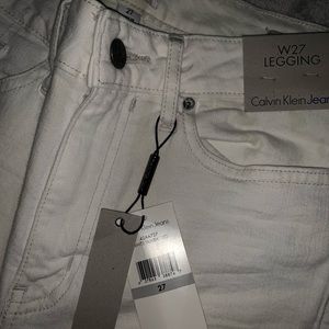 White Calvin Klein jeans